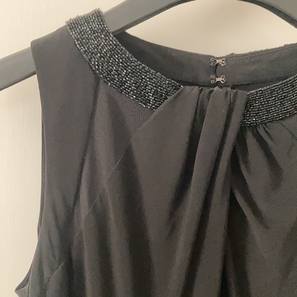 Ralph Lauren column gown with beaded neckline - Picture 5 of 11